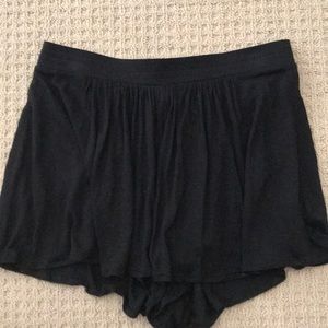 Flowy black skort